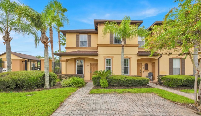 Premium Waterpark Resort Home nr Disney! New Pool and Cabanas! Summer Specials! in Davenport