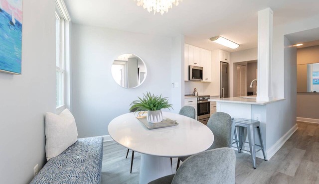 Prime Eastport Location - Waterfront Condo w Pool & Parking in Annapolis