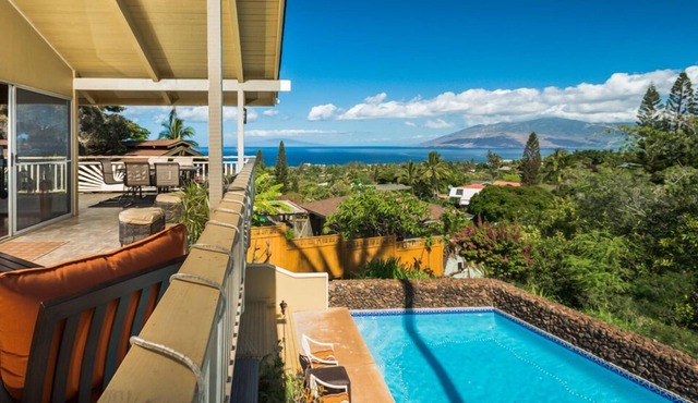 Private Wailea Home w/ big Oceanviews, pool table, jacuzzi, 2min drive to beach