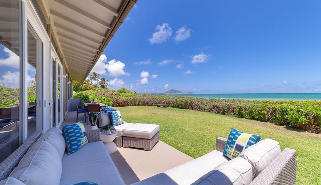 Pueohala: Summer Available - Kailua Beach Front!