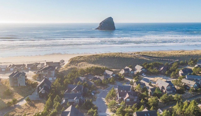Pura Vida- Perfect beach house.HOTTUB! in Pacific City