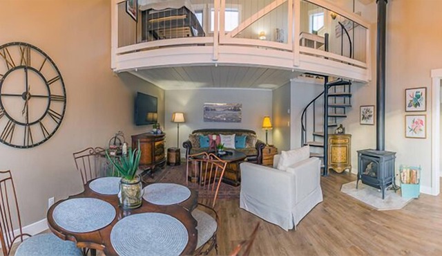 Red Hawk Ranch 3, Mountain Ranch Property, only 15 minutes from Winter Park Resort, Hot Tub in Tabernash