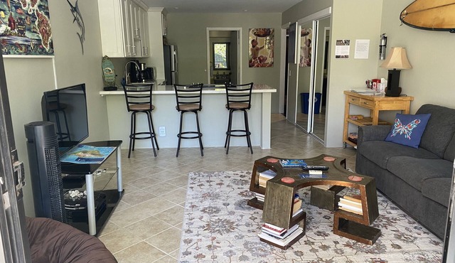 Relax and Rejuvenate in the Heart of Kona. Minutes walk to town!