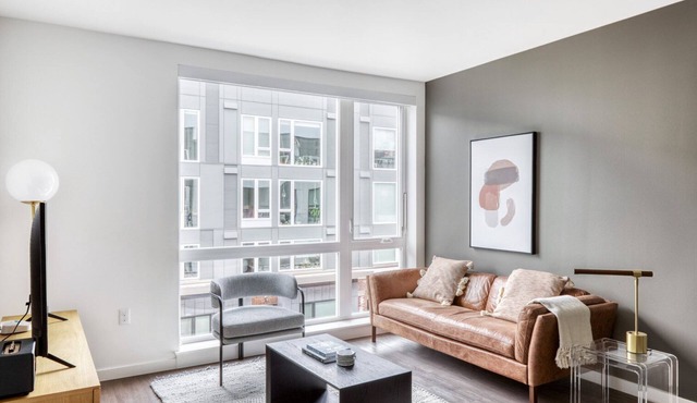 Roomy Central District 1BR w/Gym & BBQ, nr downtown, by Blueground in Seattle