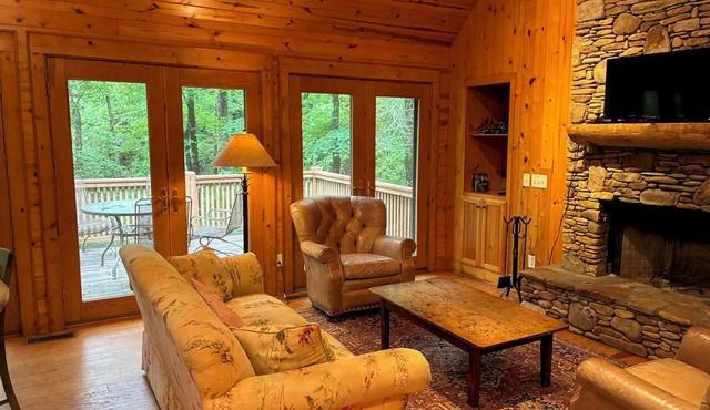 Ruby Cottage at Splendor Mountain Estate in Tiger