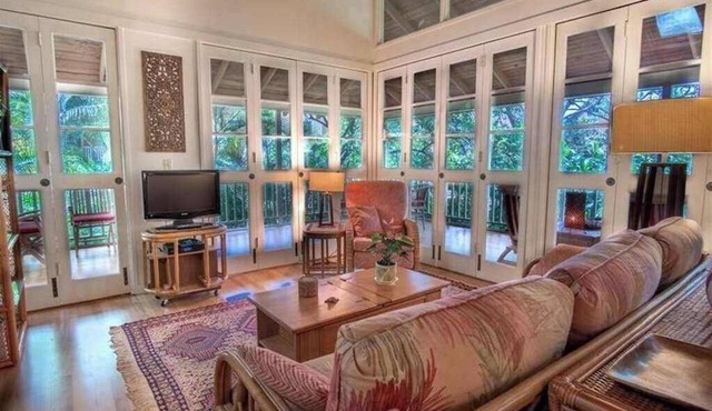 Secluded Molokai Corner Condo with Lanai, WiFi & Shared Pool in Maunaloa