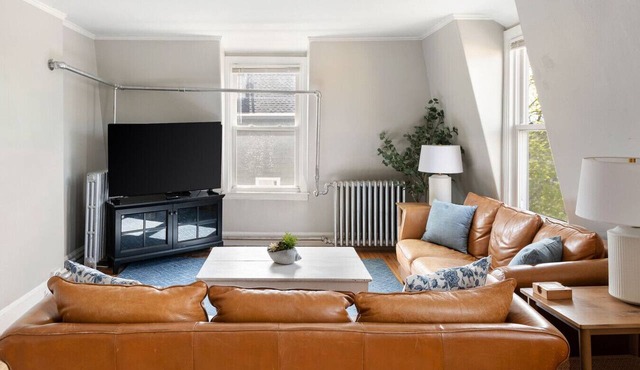 Skyline 138: Charming West End Mansard Penthouse in Portland