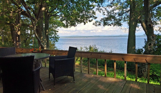 Southern Point Cottage on Lake Champlain in South Hero