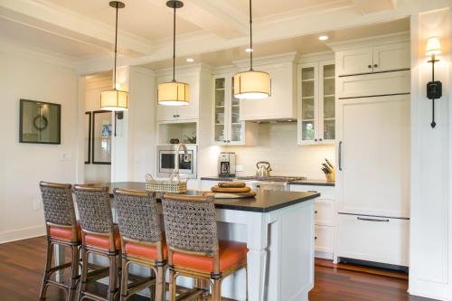 Spacious 3 Bed 3.5 Bath Cottage in Poipu in Koloa