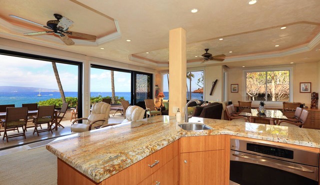 Spectacular Corner Oceanfront Escape: Luxurious Makena Surf Resort G-206 in Kihei