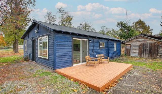 Spokane Valley Nature Home! Trails & River Days in Otis Orchards