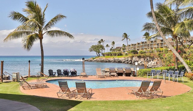 Steps to Snorkeling, Sea Turtles & Sunset Views