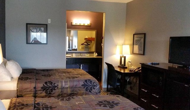 Studio w/Kitchenette & Space for Pets Near Coastal Bend College in Beeville