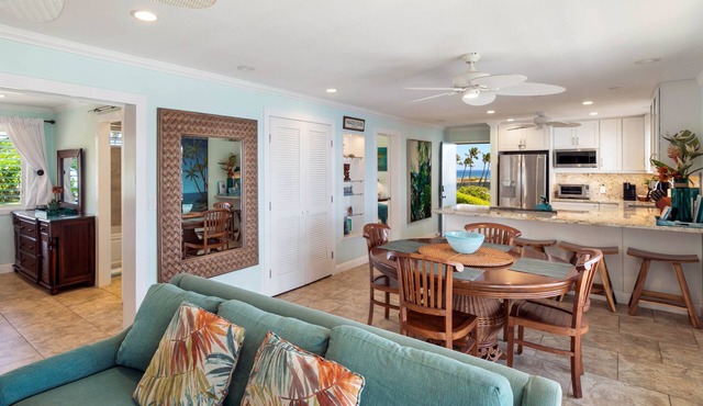 STUNNING OCEANFRONT PENTHOUSE 2Bd/2Ba *Fully Renovated, Pool * Poipu Palms Koloa in Koloa