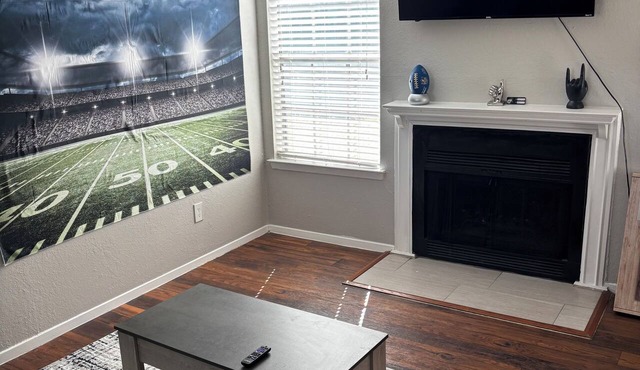 Stylish Comfort in Arlington’s Entertainment District! in Arlington