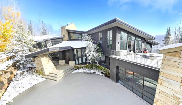 The Colony | Walk To Slopes, Hot Tub, Parking | KBM Resorts | Walk to Slopes, Hot Tub, Parking | 2 homes, 9 Bedrooms | ML-2510 in Park City