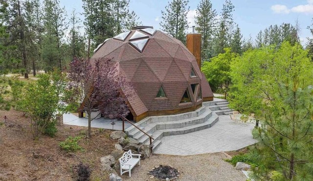 The Dome on Long Lake in Nine Mile Falls