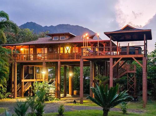 The Iconic Bamboo House Hot Tub Panoramic Views AC