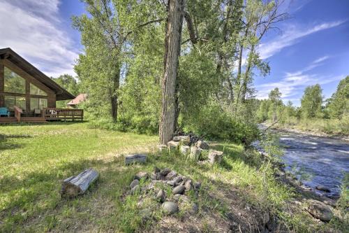 'The River Home' Cabin w/Yard: Near Wolf Creek! in Pagosa Springs