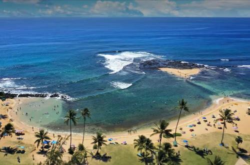 Tiki Villa Poipu 5Bd Pool & AC Sleeps 16 in Koloa