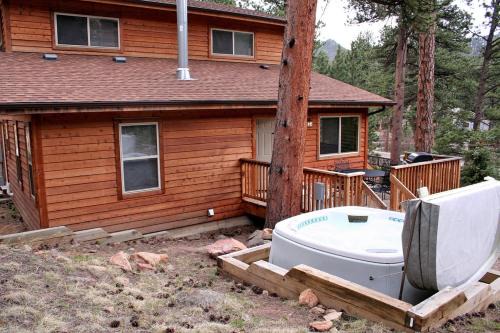 Timber Creek Chalets- 9 chalet in Estes Park