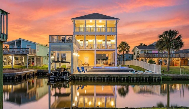 Ultimate Waterfront Escape | Pool, Dock, & Views in Jamaica Beach
