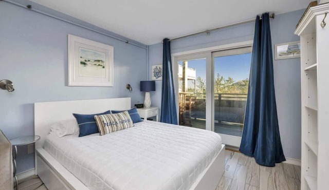 Unit 811: Studio | 1st Floor-Garden View | Osprey in Amagansett