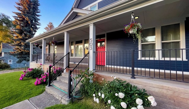 Vibrant 4-Bed Perry District Unit: Full Kitchen, Outdoor Living – Groups' Dream! in Spokane