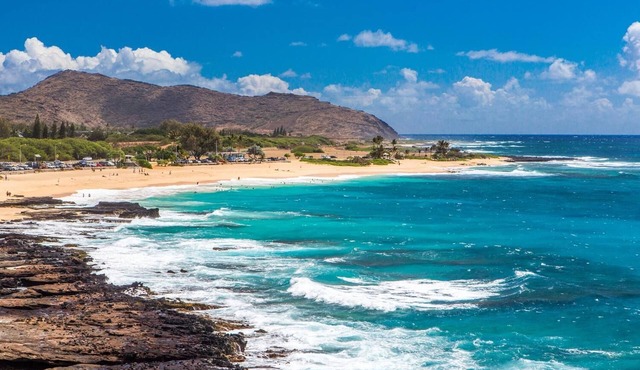 Villa Luana: Summer Special! Massive Price Drop! Book Now and Save Big! in Honolulu