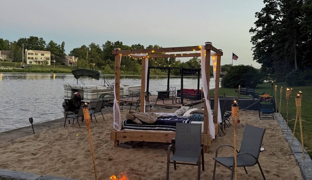 Villa on the Grand in Lansing