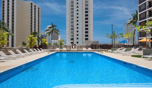 Waikiki Banyan condo with lanai & resort access