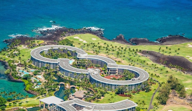 Waikoloa Resort Escape with Pools, Ocean Fun & 1BR Premier King