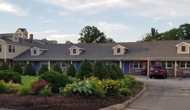 Warm and Inviting Sturbridge Accommodation with Complimentary Breakfast in Sturbridge