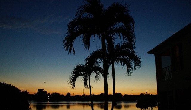 Waterfront Crown Pointe in Naples