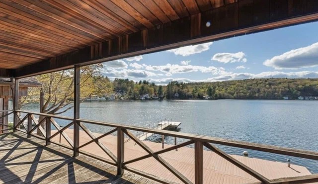 Waterfront House & Guest House Available in Winchester, CT! in Winchester
