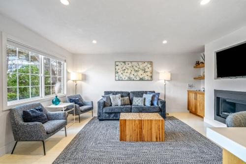 Your Dream Seaside Vacation Charming 2 BDR Home in Seaside