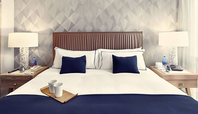 Your Relaxing Getaway Awaits! Short Drive to South Street SeaPort & Battery Park in New York