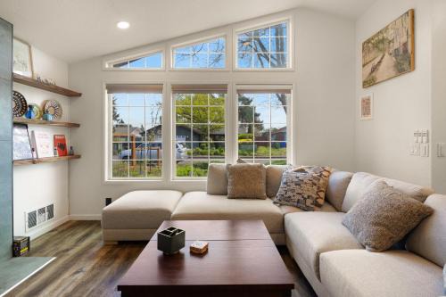 Zen Den - 10 Minutes to Autzen & Downtown home in Eugene