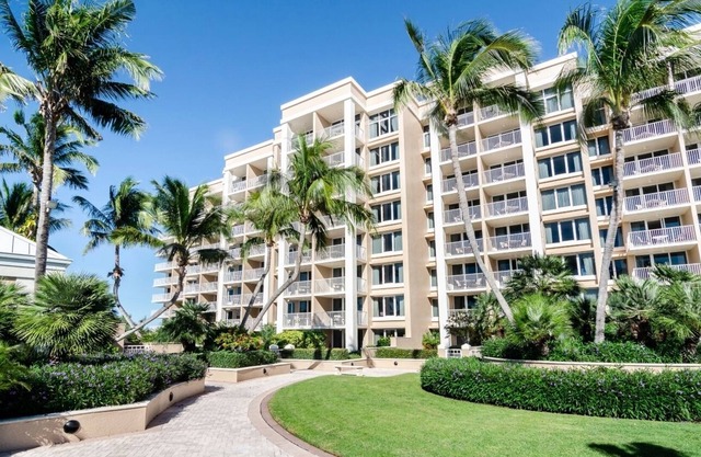 Marco Beach Ocean Resort 