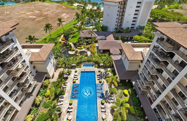 Panoramic 14th floor Views from this 2 BR/2BA Villa with Sunset Views