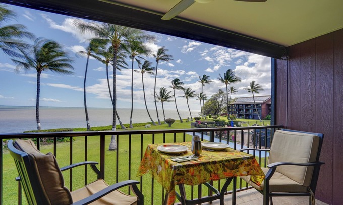 Kaunakakai Condo | Molokai Shores Resort Condo w/Pool & Views!