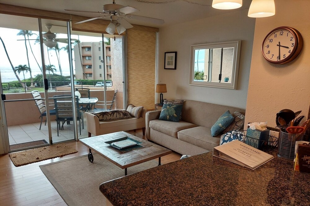 Maalaea House | Ocean Front Ocean View Island Sands Resort near Kihei, Maui, Hawaii