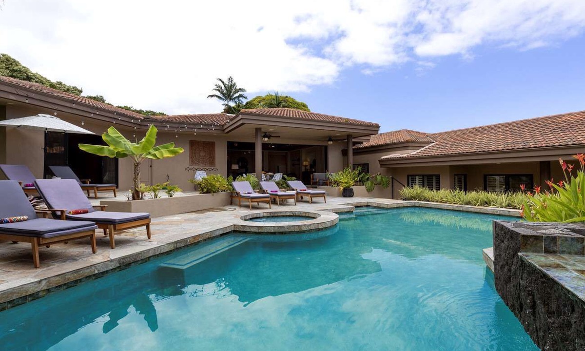 Kahaluu Bay House | Hale Nene Pool, Spa Tub & Ocean Views!