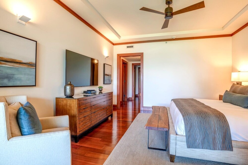Montage Kapalua Bay Apartment | K B M Resorts: Palapala at Montage Kapalua Bay, Stunning 3500 Sqft 3 Bedrooms, 3.5 Bathrooms, Ocean Front Resort, Includes Rental Car!