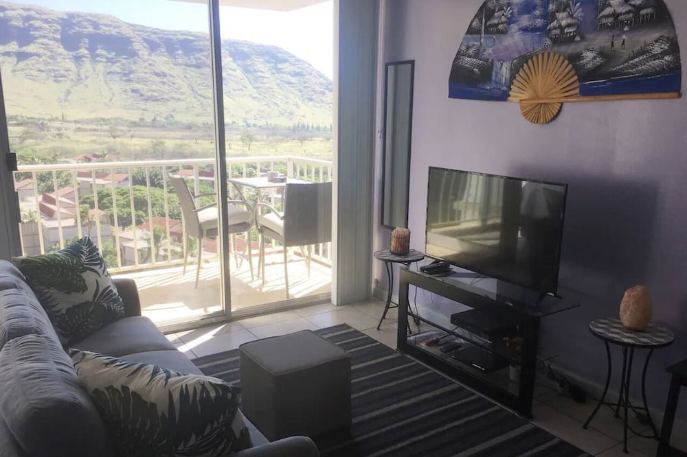 Makaha Condo | Makaha Condo With Stunning Ocean View