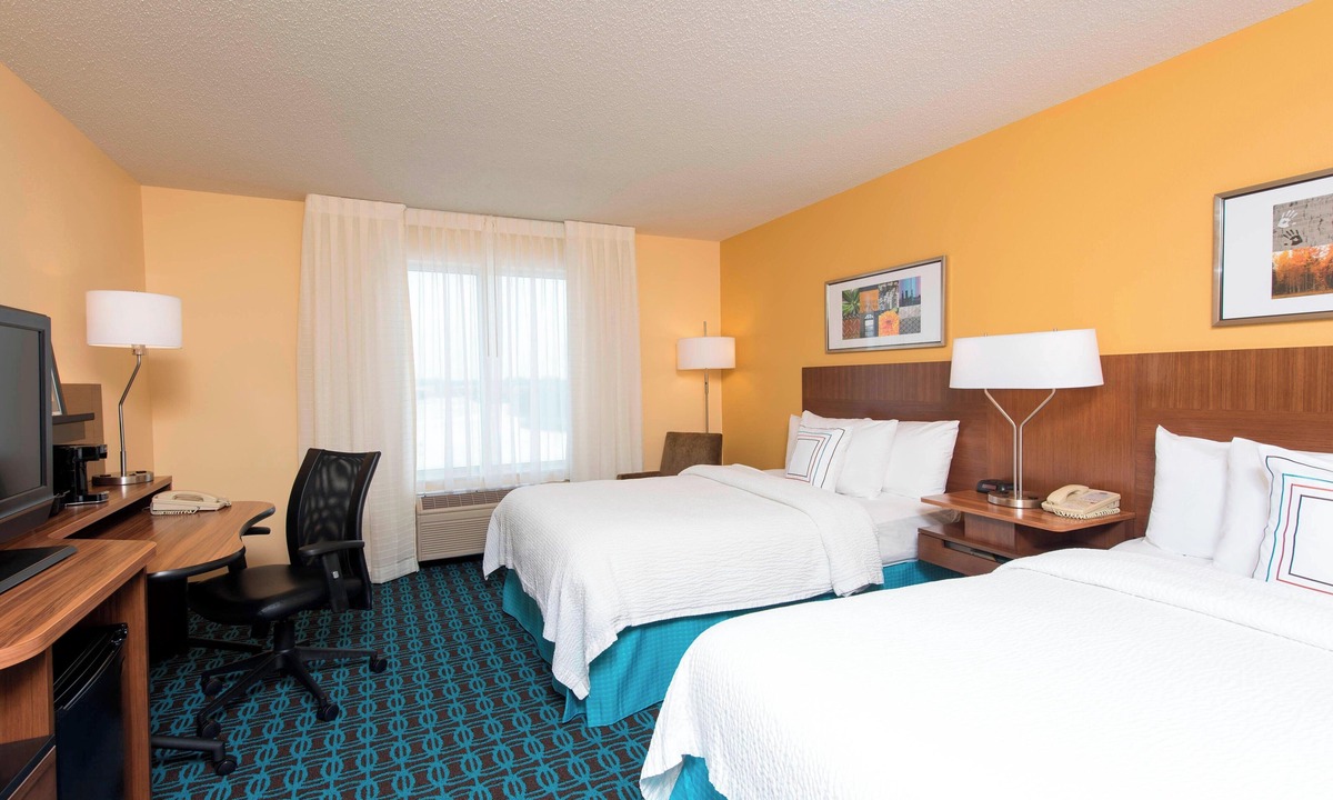 St. Charles Hotel | Fairfield Inn and Suites By Marriott St Charles