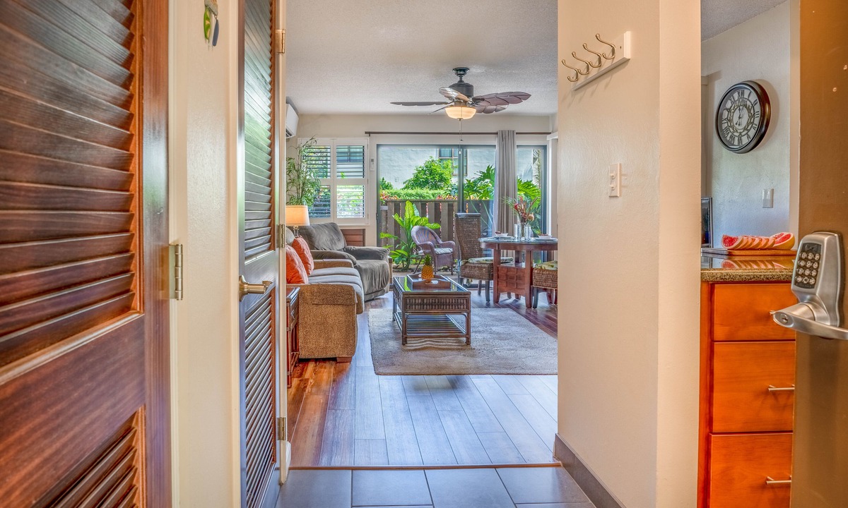 Maalaea Condo | *Hono Kai A11* Maui condo steps to the sand!