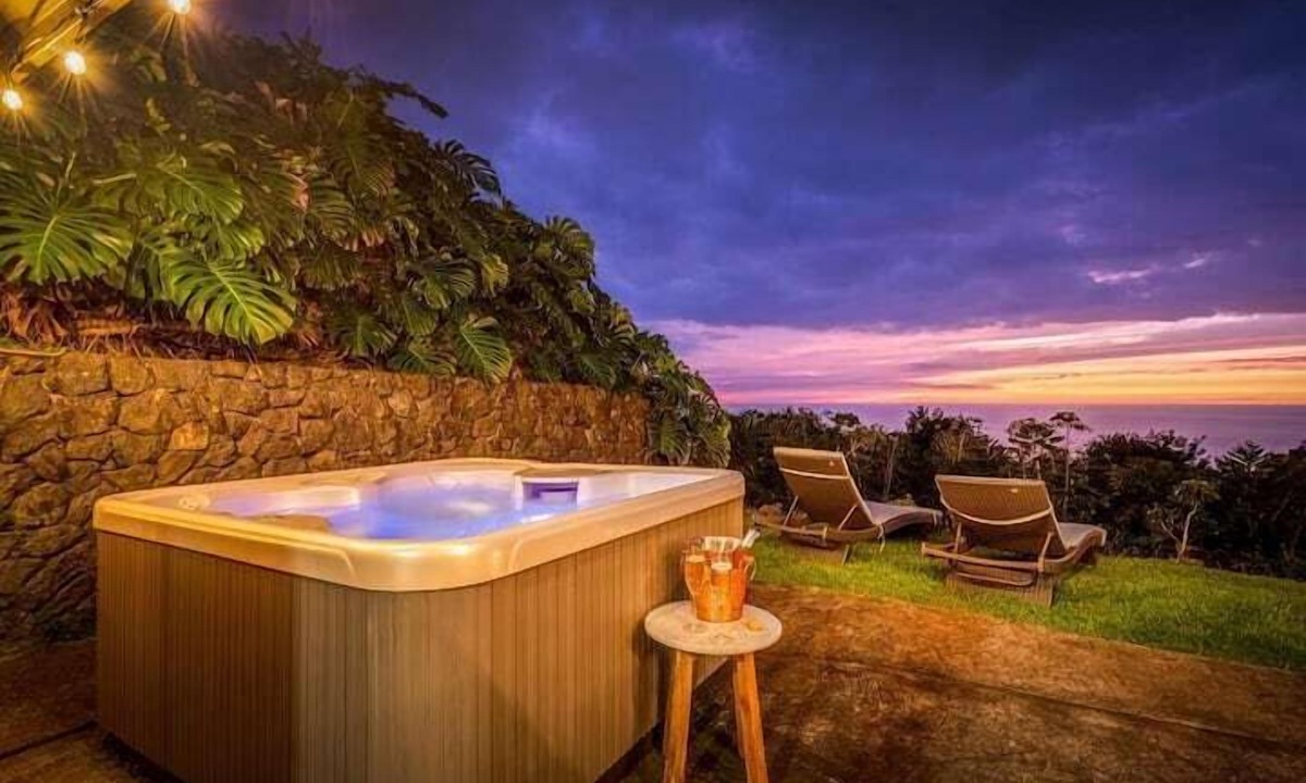 Honalo House | Holualoa Sanctuary Hot Tub, Ocean Views, A/C 12 Min to Beach