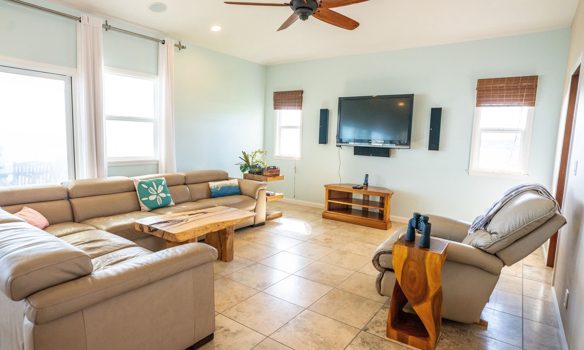 Keaau Villa | Luxurious Blue Horizon Villa near Hilo, entire villa