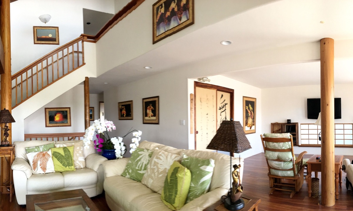 Hilo House | Reservations resumed Quiet hilltop location overlooking Hilo Bay.